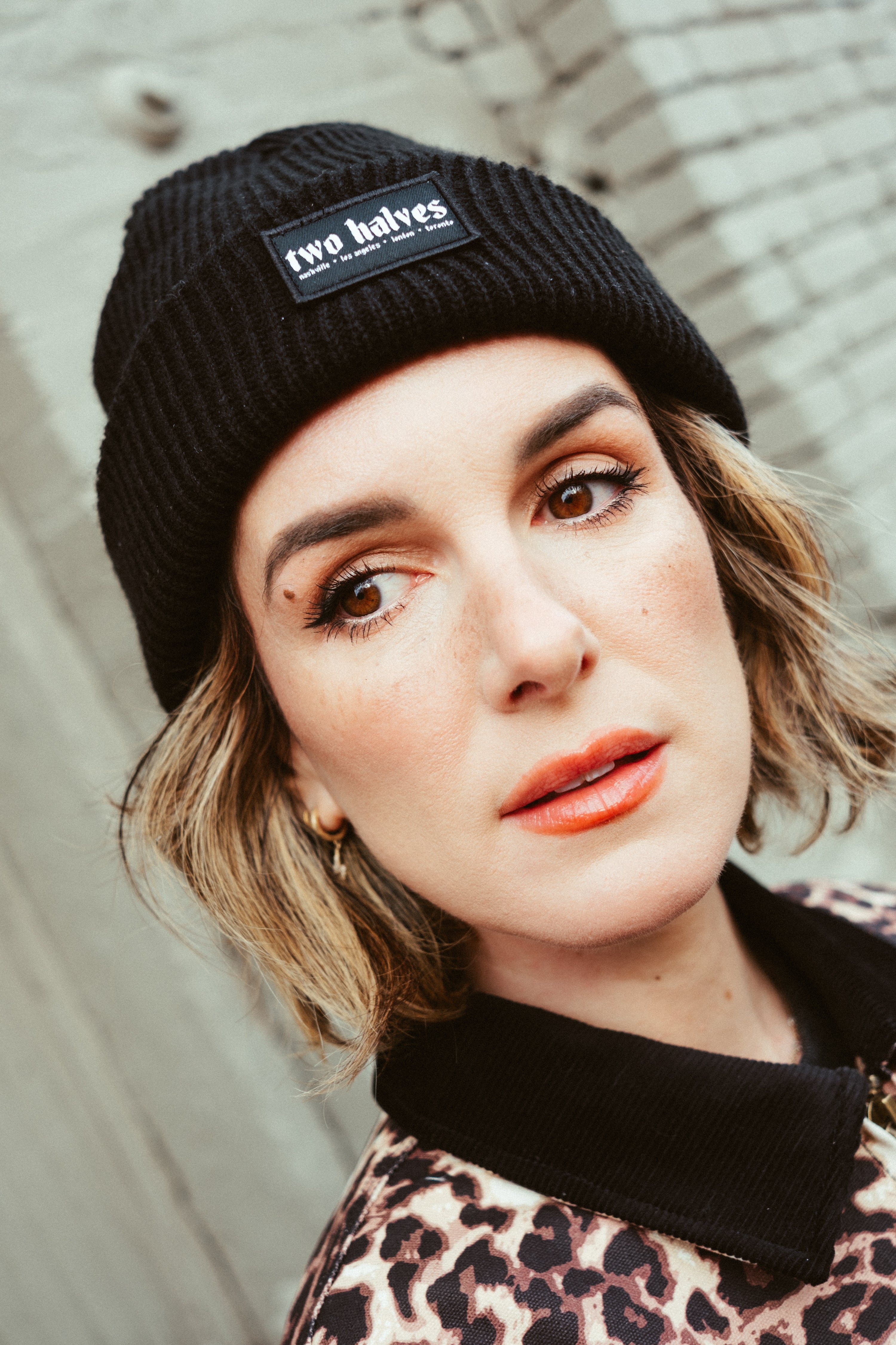 The Essential Ribbed Beanie in Black – Two Halves